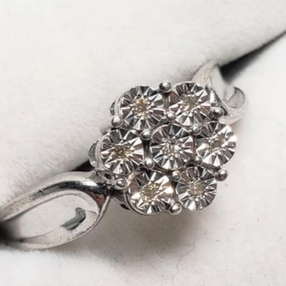 Silver Diamond Ring FINAL PRICE - Picture 2 of 3